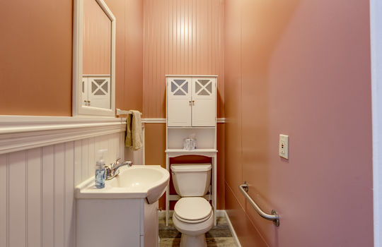 1702 Copley Dr Int-27