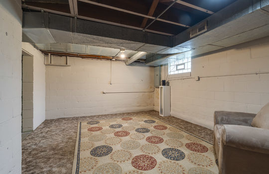 1702 Copley Dr Int-32