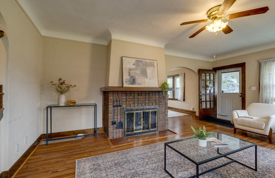 1702 Copley Dr Int-5