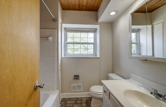 3217 Glanzman Road, Unit 36 Int-19