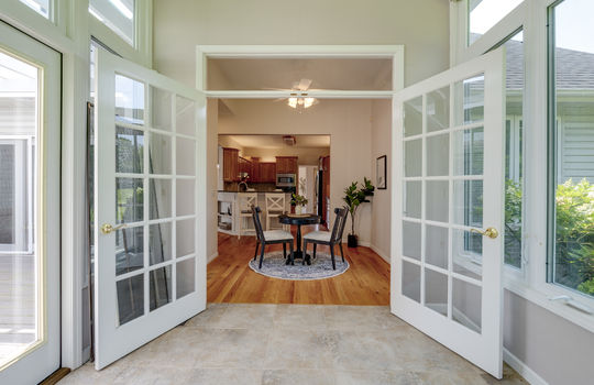 3600 W Erie Rd Int-15