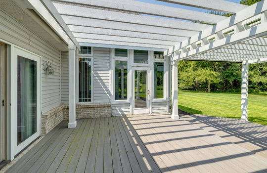 3600 W Erie Rd Int-18