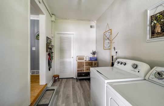 4746 Hannaford Dr Int-13