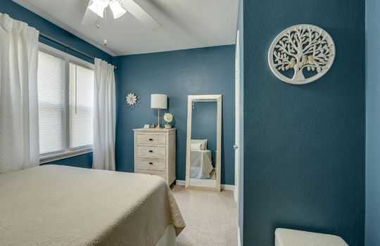 4746 Hannaford Dr Int-19