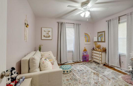 4746 Hannaford Dr Int-23