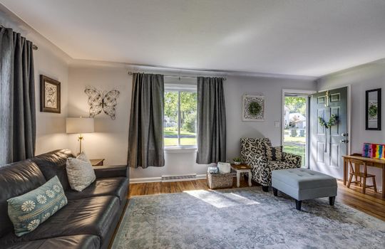 4746 Hannaford Dr Int-3