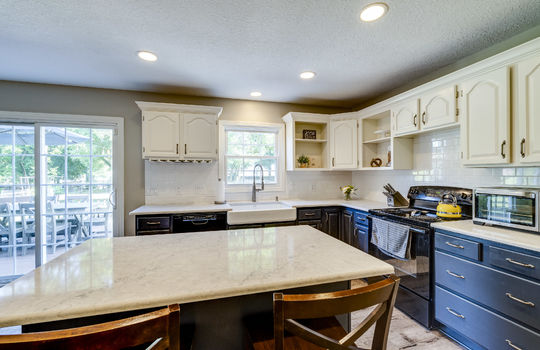 5024 Hunters Green Dr Int-17