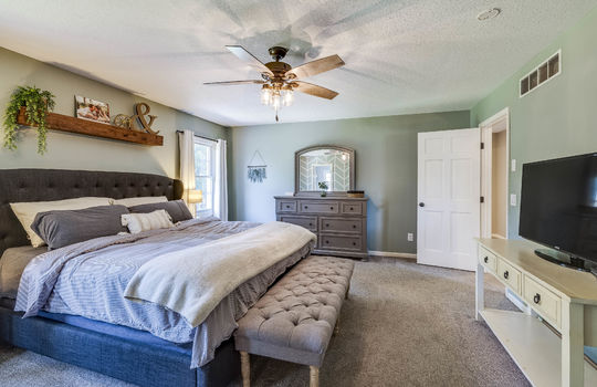 5024 Hunters Green Dr Int-28