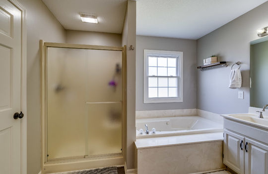 5024 Hunters Green Dr Int-30