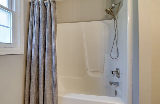 5024 Hunters Green Dr Int-39