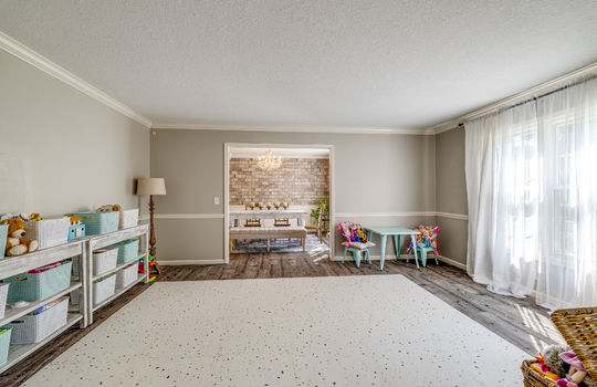 5024 Hunters Green Dr Int-4