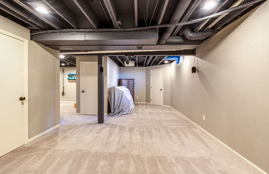 5024 Hunters Green Dr Int-45