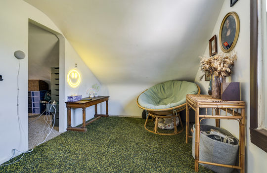 9230 Crabb Rd Int-11