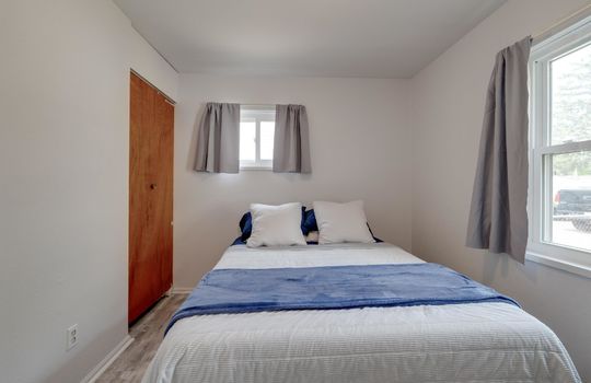 1148 Birch Ave Int-12