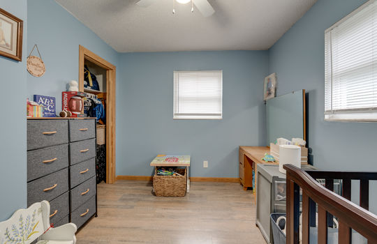 153 E Vesey St Int-10