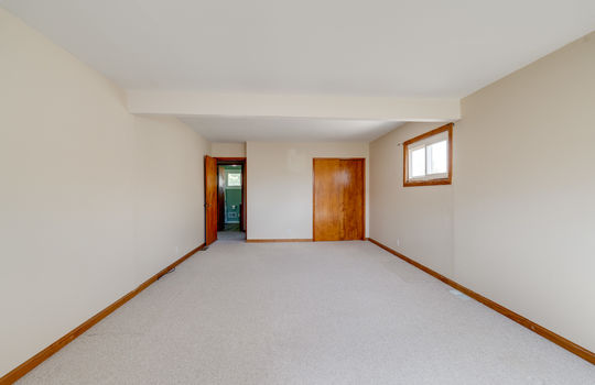 331 Southdale Int-20