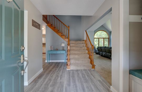 3388 Shadywood Int-2