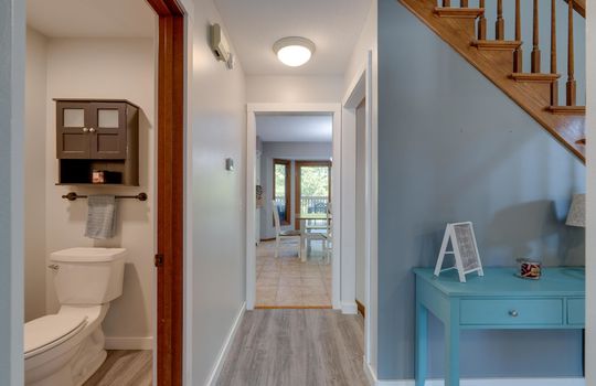 3388 Shadywood Int-22