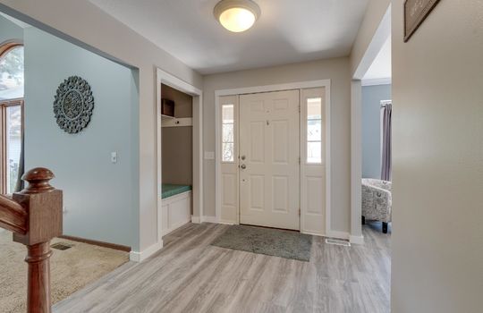 3388 Shadywood Int-3