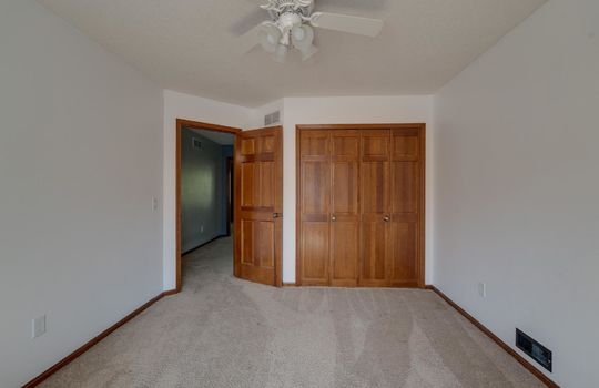 3388 Shadywood Int-33