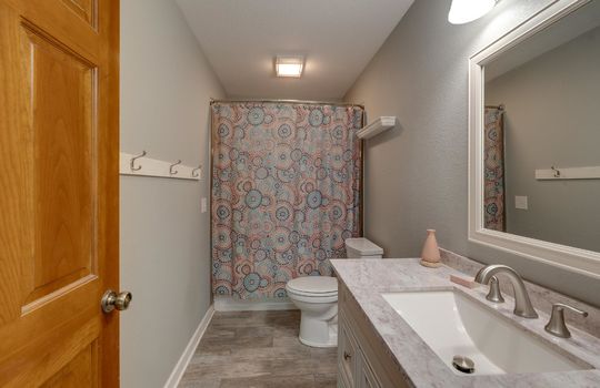 3388 Shadywood Int-34