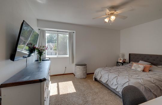 3388 Shadywood Int-35