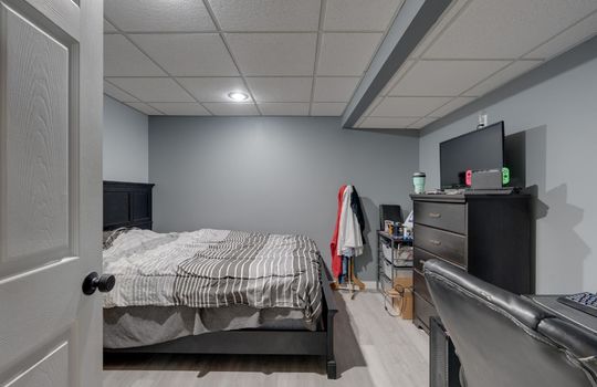 3388 Shadywood Int-46