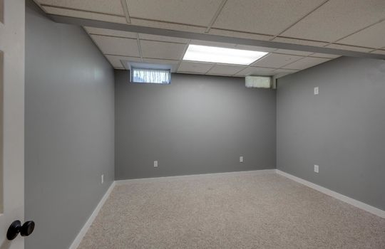 3388 Shadywood Int-49