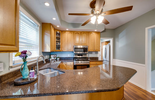 3510 River Rd Int-20