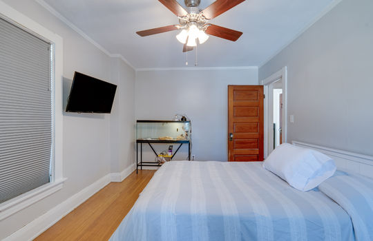 3510 River Rd Int-27