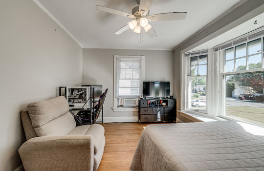 3510 River Rd Int-29