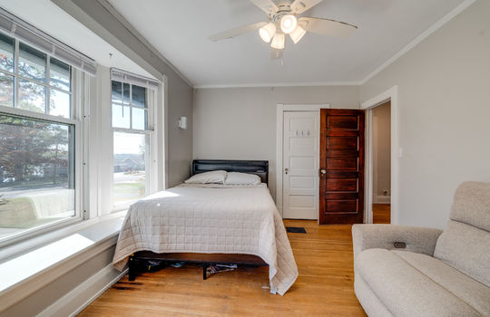 3510 River Rd Int-30