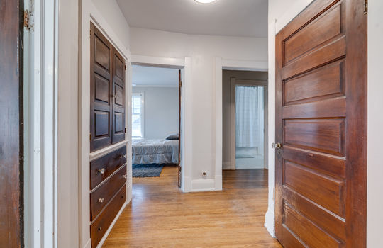 3510 River Rd Int-31