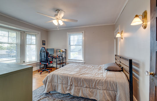 3510 River Rd Int-32