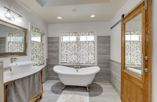 4504 Promenade Ln Int-54