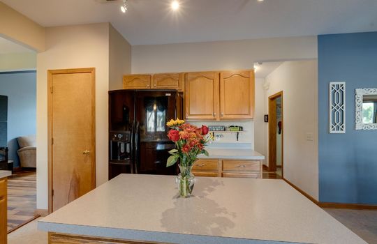 7733 Kensington Rd Int-11