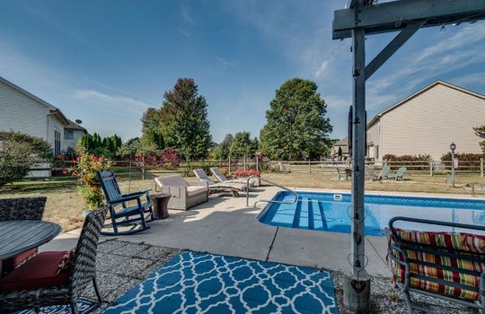 7733 Kensington Rd Int-16