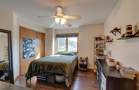 7733 Kensington Rd Int-22