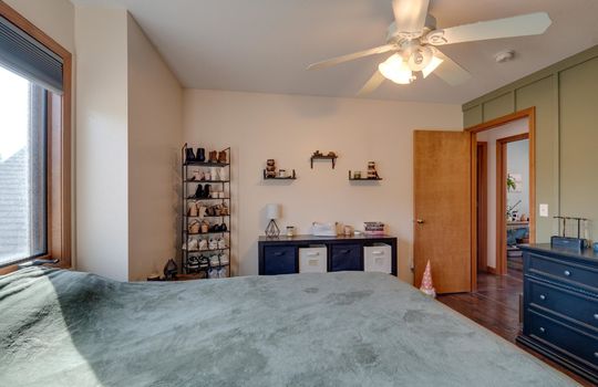 7733 Kensington Rd Int-23