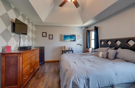 7733 Kensington Rd Int-26