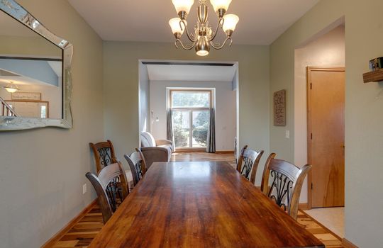 7733 Kensington Rd Int-7