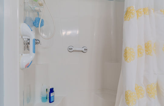 100 S Huron St 5B Int-14