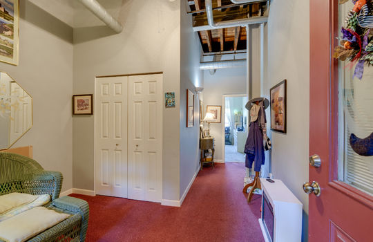 100 S Huron St 5B Int-2