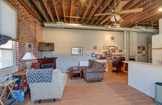 100 S Huron St 5B Int-20