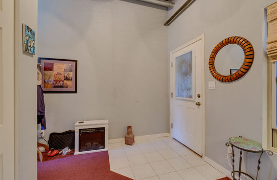 100 S Huron St 5B Int-4