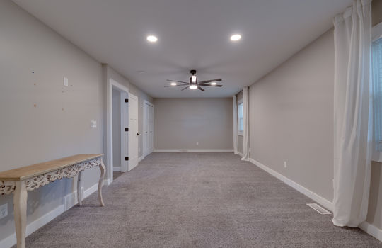 1530 Coventry Int-22