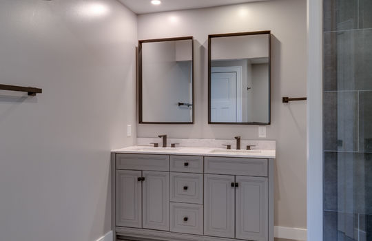 1530 Coventry Int-27