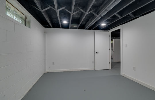 1530 Coventry Int-36