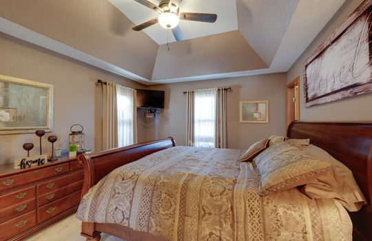 1846 Bragden Dr Int-16