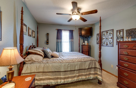 1846 Bragden Dr Int-24